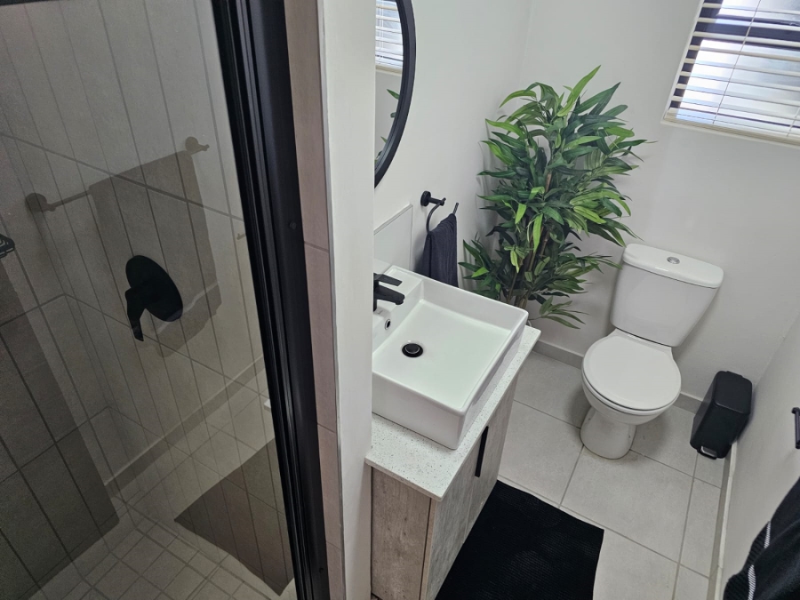 To Let 2 Bedroom Property for Rent in Cashan North West